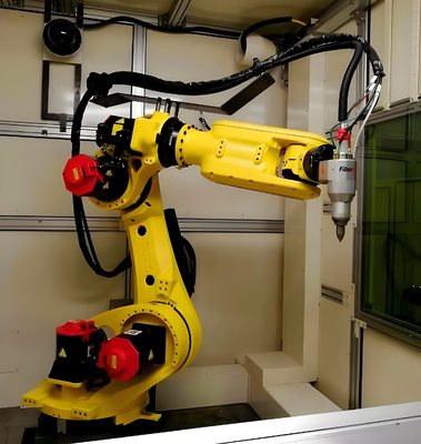 निर्माण उद्योग में बड़े पैमाने पर ट्यूब और प्रोफाइल कटिंग के लिए FANUC M-20iB 6-एक्सिस रोबोट लेजर कटिंग मशीन