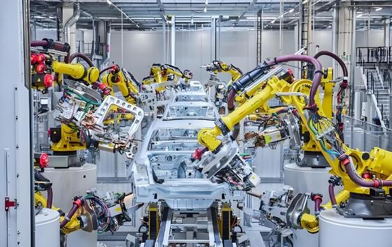 उच्च गति वाले FANUC फाइबर लेजर कटिंग रोबोट 1500W-6000W स्टेनलेस स्टील, कार्बन स्टील और एल्यूमीनियम के लिए ±0.02 मिमी दोहराव के साथ