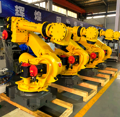 छोटे बैच कस्टम धातु निर्माण के लिए लागत प्रभावी FANUC रोबोट लेजर कटर और Raycus/IPG फाइबर लेजर के साथ 6-अक्षीय Articulated Arm